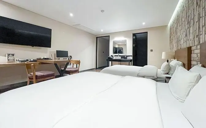 Oda (Deluxe-Twin Room (55" smart TV r)