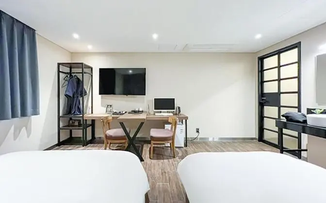 Oda (Deluxe-Twin Room (55" smart TV r)