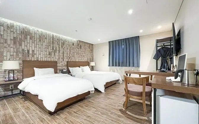Oda (Deluxe-Twin Room (55" smart TV r)