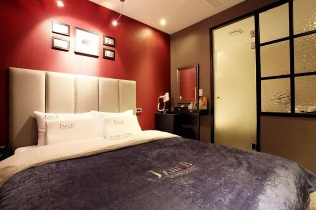 Oda (Standard room)