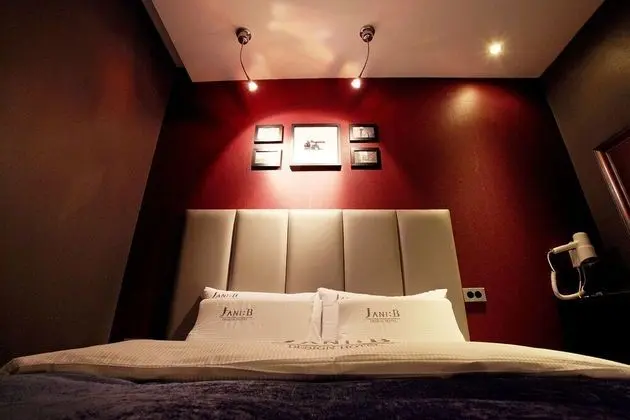 Oda (Standard room)
