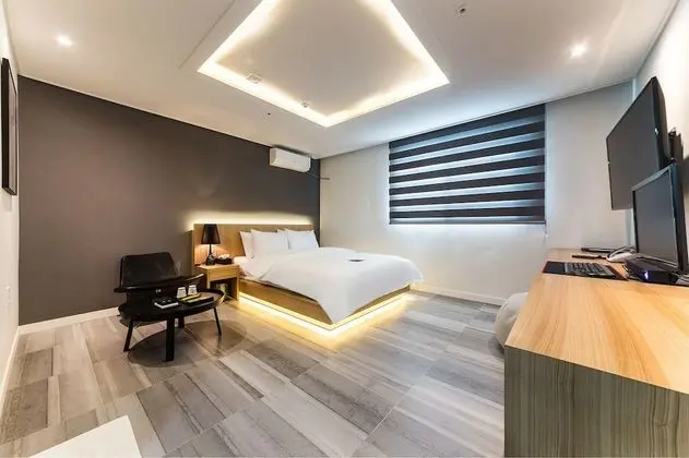 Deluxe Tek Büyük Yataklı Oda, Sigara İçilebilir