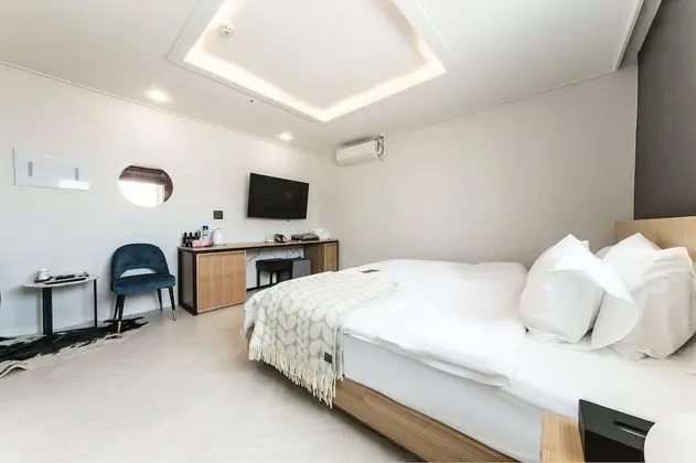 Deluxe Tek Büyük Yataklı Oda, Sigara İçilebilir