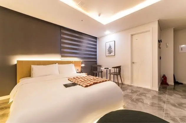 Premium Tek Büyük Yataklı Oda, Sigara İçilebilir