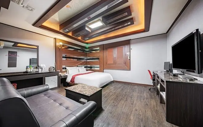 Oda (Deluxe Room A (Random Assignment-Watc)