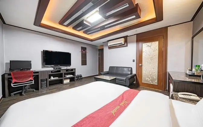 Oda (Deluxe Room A (Random Assignment-Watc)