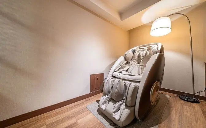 Oda (Suite Couple PC Massage Chair)