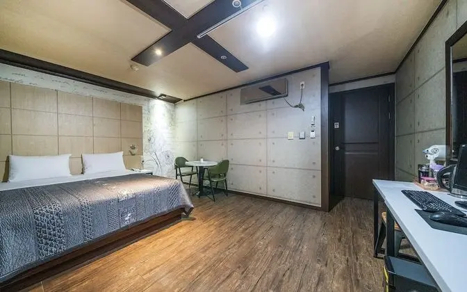 Oda (Special Room (Netflix))