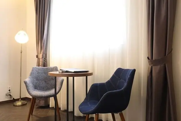 Deluxe