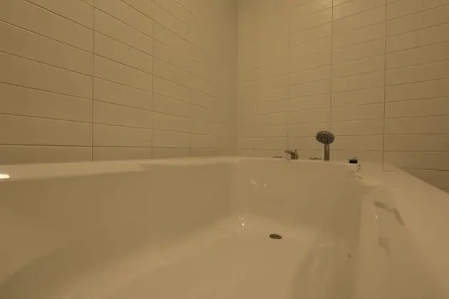 Deluxe