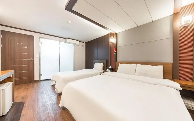 Oda (Twin Deluxe (2Bed Netflix personal ac)