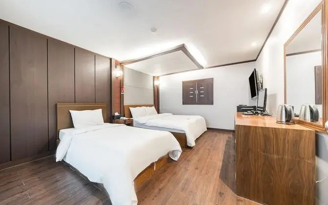 Oda (Twin Deluxe (2Bed Netflix personal ac)