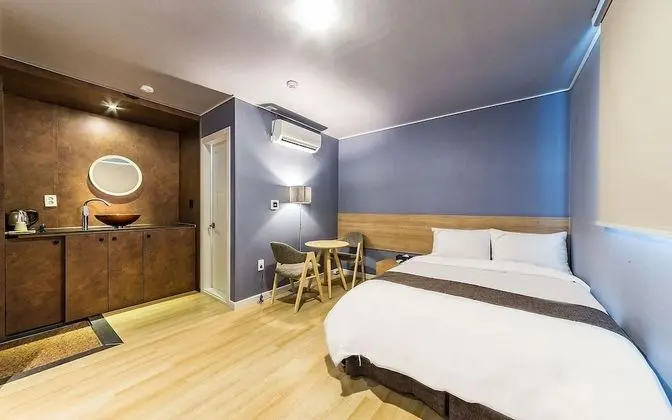 Oda (Random room + exit PKG)