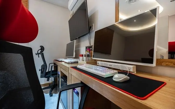 Oda (VIP Room with Couple PC (i5-9500F/RTX)