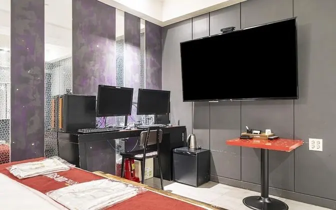 Oda (Semi-private room (65-inch TV/Netflix)