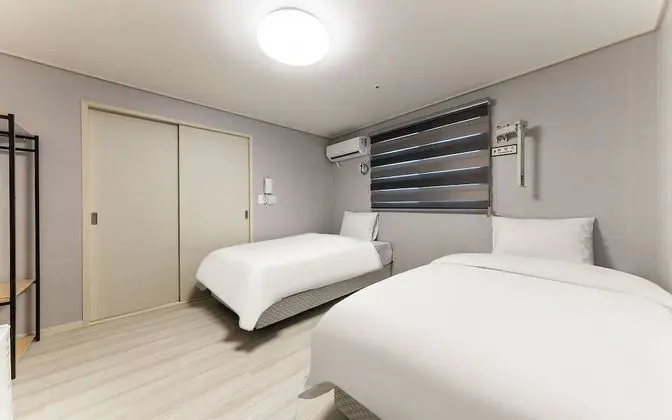 Oda (Standard Twin Bed Room)