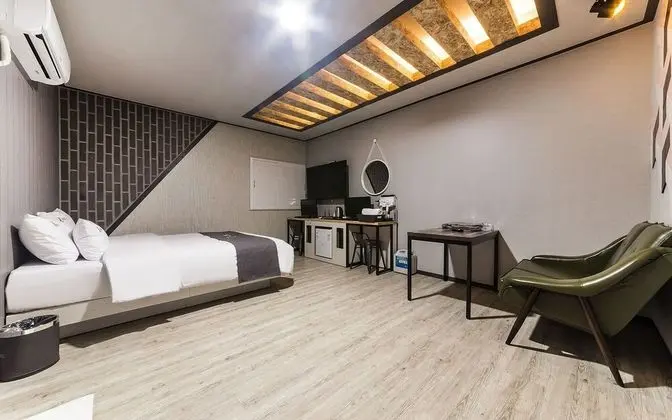 Oda (Special Room)
