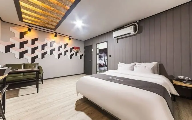 Oda (Special Room)