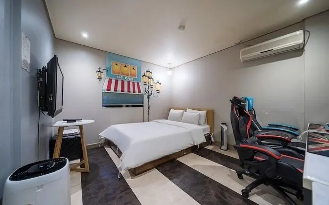 Oda (Couple PC Room (Hotel Inquiry for Par)