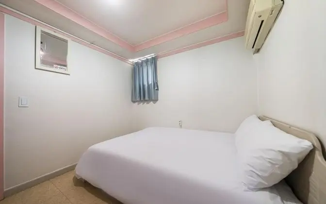 Oda (Deluxe room-Overwatch available)