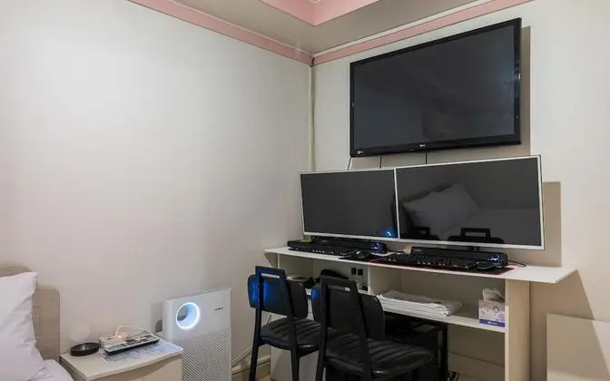 Oda (Deluxe room-Overwatch available)