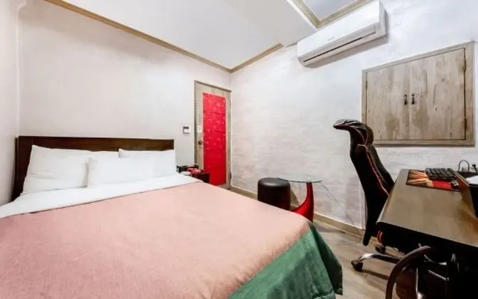 Oda (General room-A (ONE PC late checkout )