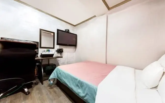 Oda (General room-A (ONE PC late checkout )