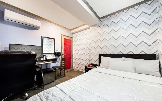 Oda (Unlimited Hourly Booking (Netflix ava)