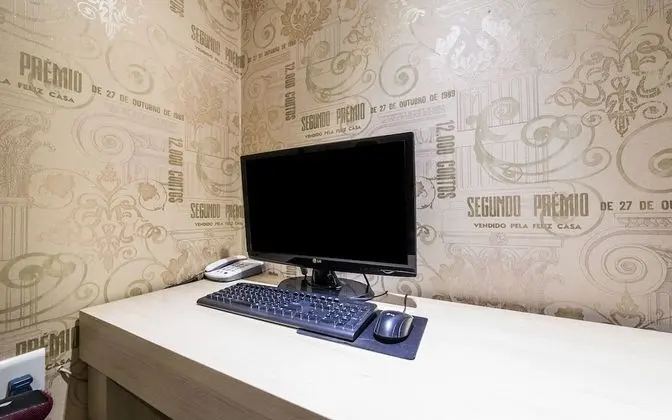 Oda (Group room (3 people add 1 person + 1)