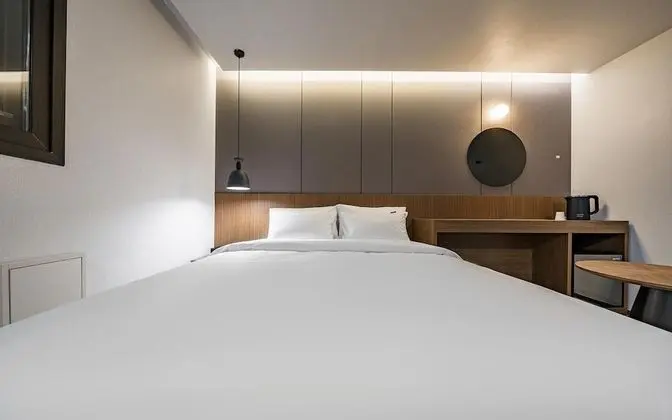 Oda (Deluxe - Smoking 2 PCs (65-inch TV Ne)