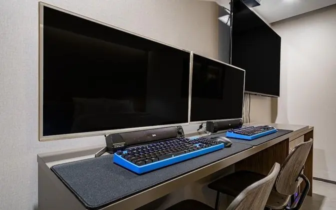 Oda (Deluxe - Smoking 2 PCs (65-inch TV Ne)