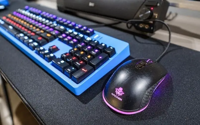 Oda (Deluxe - Smoking 2 PCs (65-inch TV Ne)