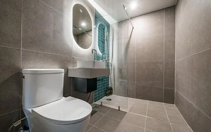 Oda (Deluxe - Smoking 2 PCs (65-inch TV Ne)