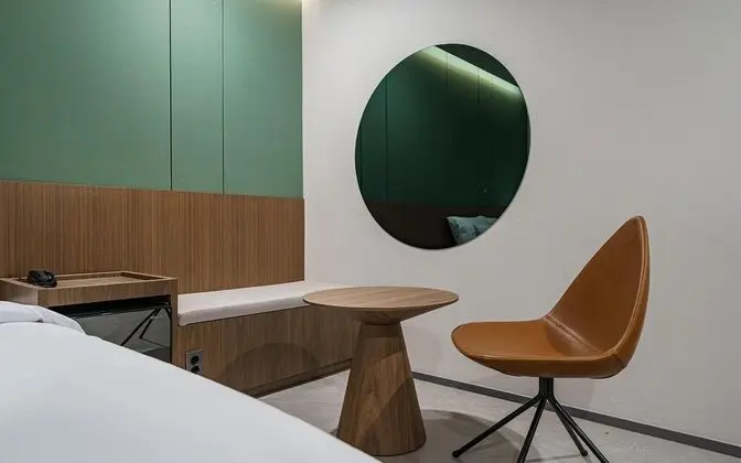 Oda (Standard - Non-Smoking (65-inch TV Ne)