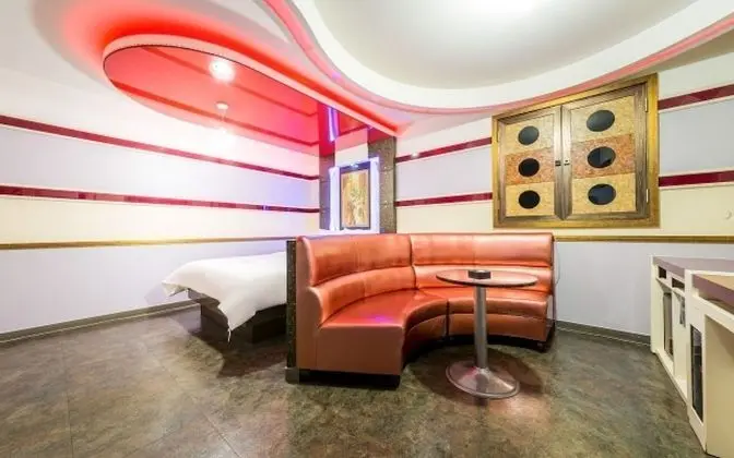 Oda (Special room-Physical ID is required )