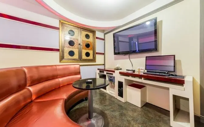 Oda (Special room-Physical ID is required )