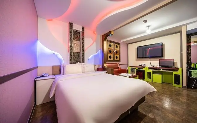 Oda (Special room-Physical ID is required )