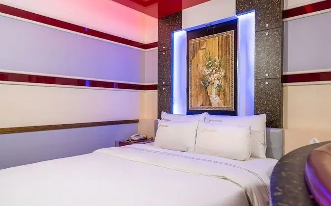 Oda (Special room-Physical ID is required )