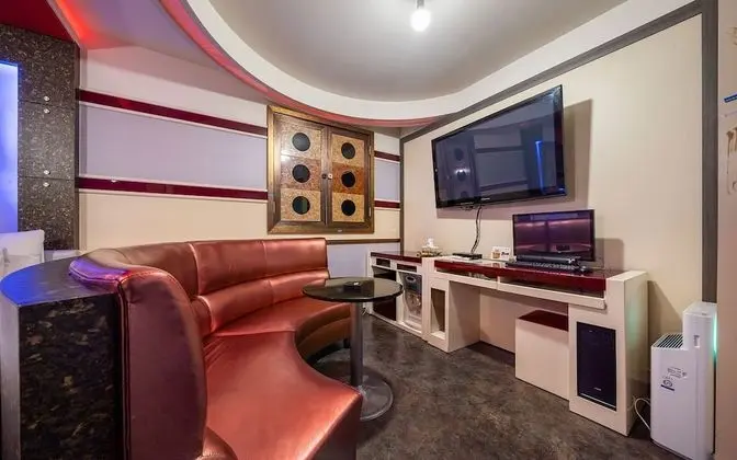 Oda (Special room-Physical ID is required )