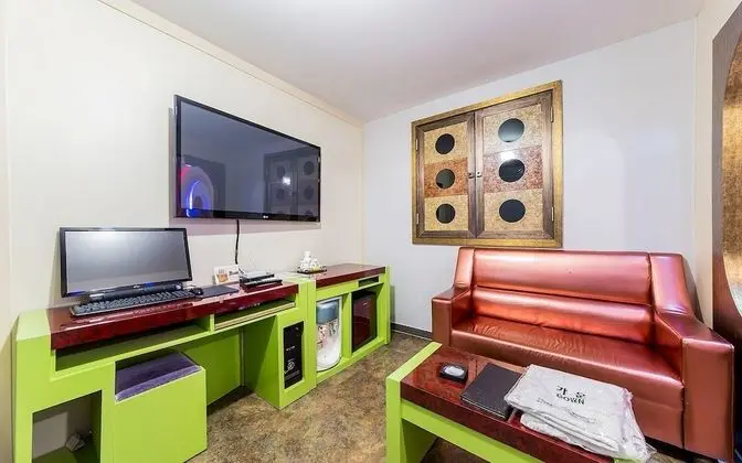 Oda (Special room-Physical ID is required )