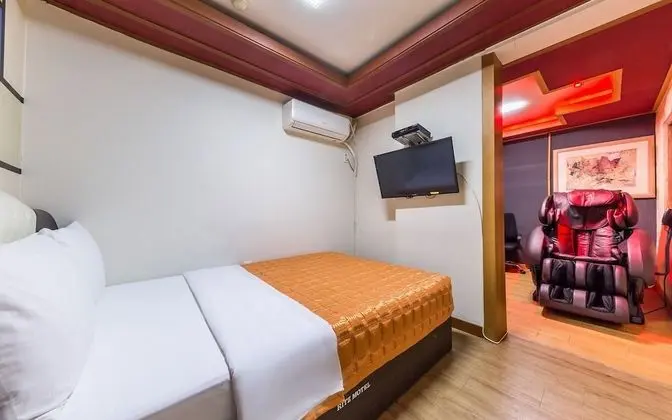 Oda (Special Room)