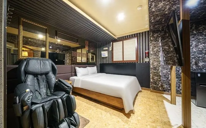 Oda (VIP (High Performing Couple PC) (TV M)