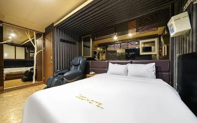 Oda (VIP (High Performing Couple PC) (TV M)