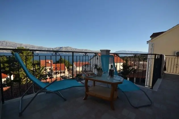Apart Daire (Suzane - terrace and sea view - A-Ale)