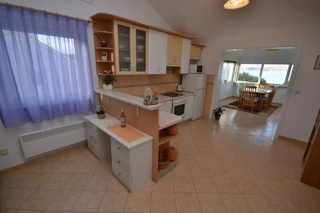 Apart Daire (Suzane - terrace and sea view - A-Ale)