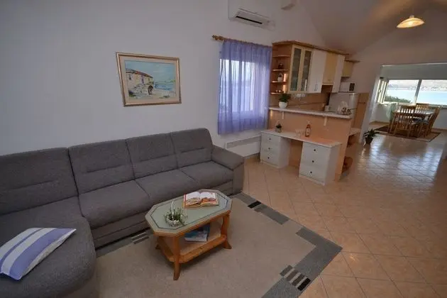 Apart Daire (Suzane - terrace and sea view - A-Ale)