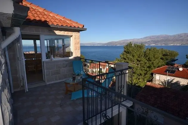 Apart Daire (Suzane - terrace and sea view - A-Ale)