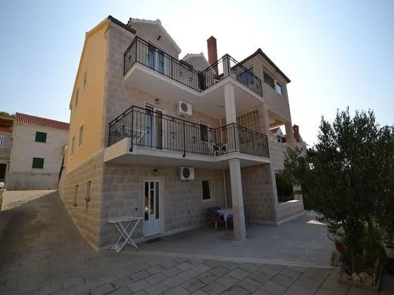 Apart Daire (Suzane - terrace and sea view - A-Ale)