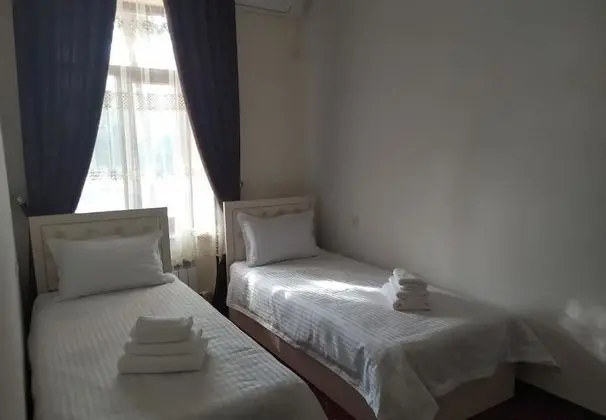 Tek Büyük veya İki Ayrı Yataklı Oda