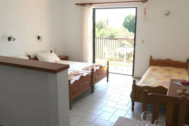 Basic Üç Kişilik Oda